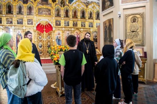 Воспитанники Чистопольского детского дома посетили Свято-Никольский собор в престольный праздник