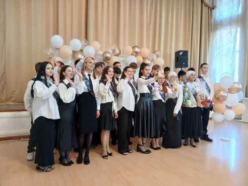 Торжественный последний звонок прозвучал в Гимназии № 2