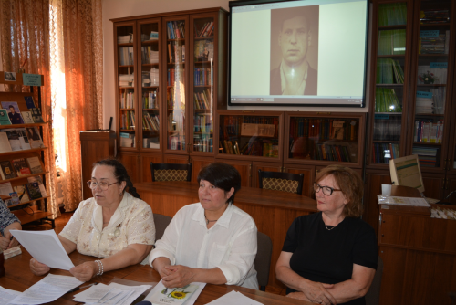 В Чистопольской библиотеке представили новый сборник стихов «Судьба человека»