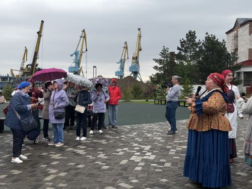 К новой пристани в Чистополе причалил первый теплоход с туристами