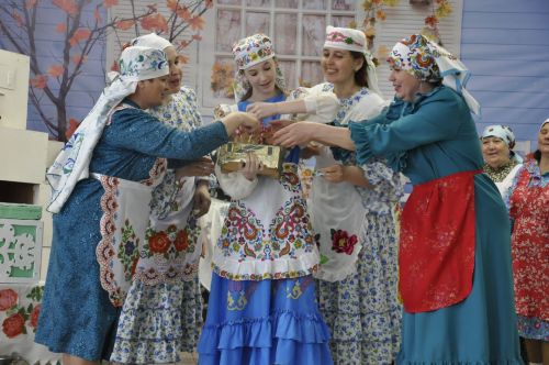 Фестиваль «Пляшем от печки» объединил хранителей традиций