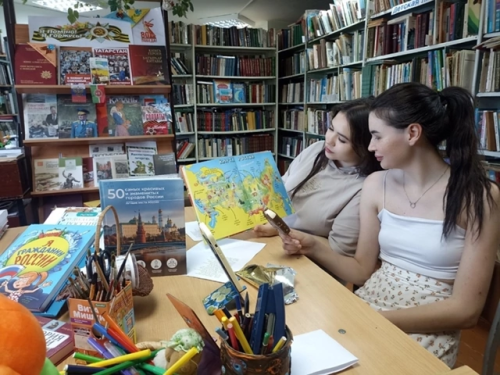 Для юных читателей чистопольской библиотеки прошло познавательное мероприятие «Гордость моя — Россия»