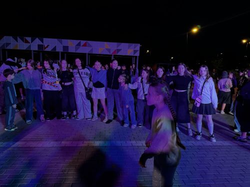 В Чистополе во время дискотеки парень сделал своей возлюбленной предложение руки и сердца