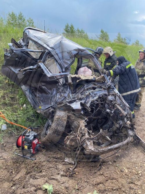 Смертельное ДТП в Менделеевском районе: Opel столкнулся с грузовиком
