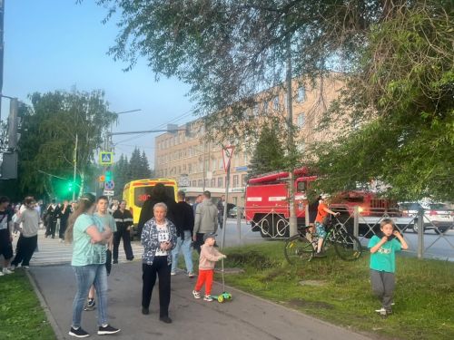 В Чистополе загорелась иномарка