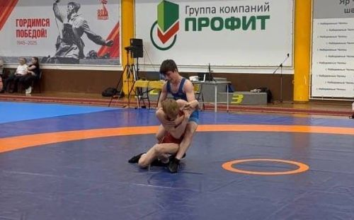 Чистопольские спортсмены завоевали три золота на межмуниципальном турнире по борьбе