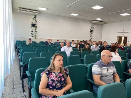 Эдуард Хасанов: «Чистопольским предприятиям нужно активнее включаться в программу промышленной диспансеризации»