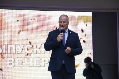В Чистополе прошел выпускной вечер для выпускников 2025 года