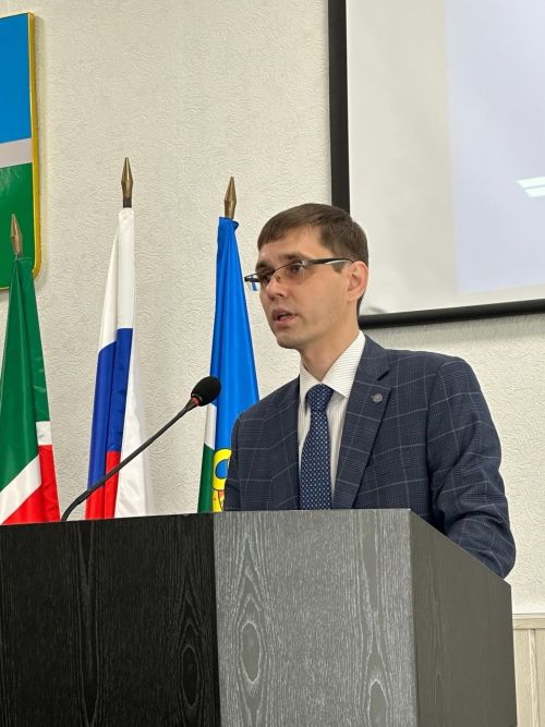 Дмитрий Иванов провел аппаратное совещание: успехи филиала «Восток», завершение посевной и оперативная сводка