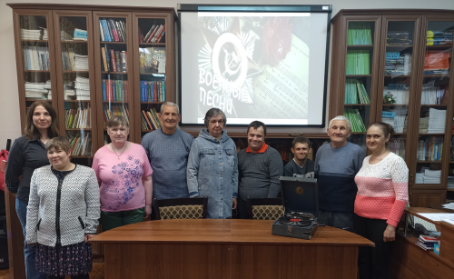 В Чистопольской библиотеке прошло музыкально-познавательное мероприятие «Песни военных лет»