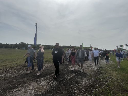 Конные скачки на Сабантуе в Чистополе собрали сотни зрителей