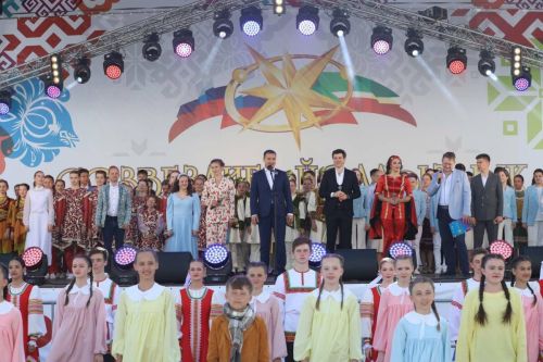 Лауреаты фестиваля «Созвездие – Йолдызлык» дадут праздничный концерт в Казани в День России