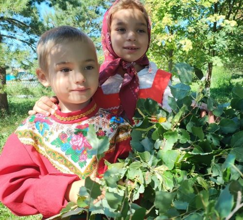 Дубовые, березовые, крапивные и цветочные: в Чистопольском районе провели мастер-класс по вязанию банных веников
