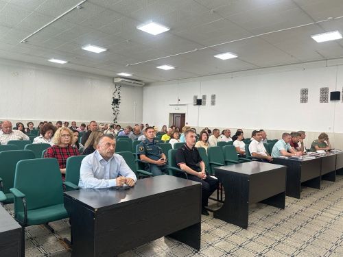 Глава Чистопольского района провел рабочее совещание: библиотеки, культура и криминальная сводка