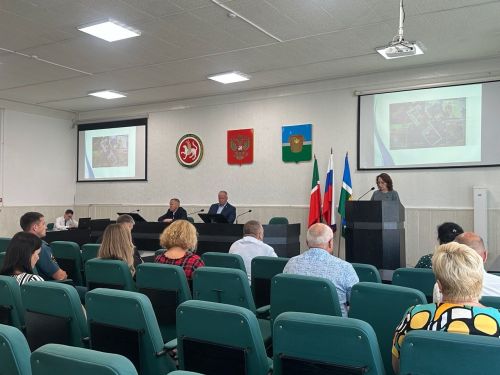Глава Чистопольского района провел рабочее совещание: библиотеки, культура и криминальная сводка