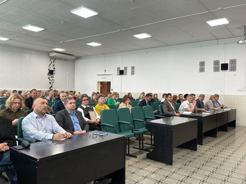 Гуманитарный груз доставлен, уборка зерновых на финишной прямой, киберпреступлений стало больше: основные темы совещания в Чистопольском муниципалитете