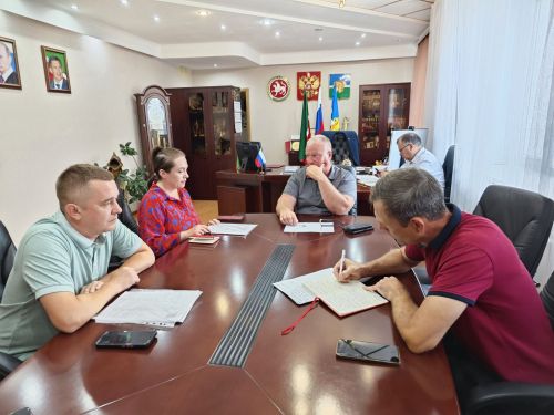 Глава Чистопольского района рассмотрел обращения жителей