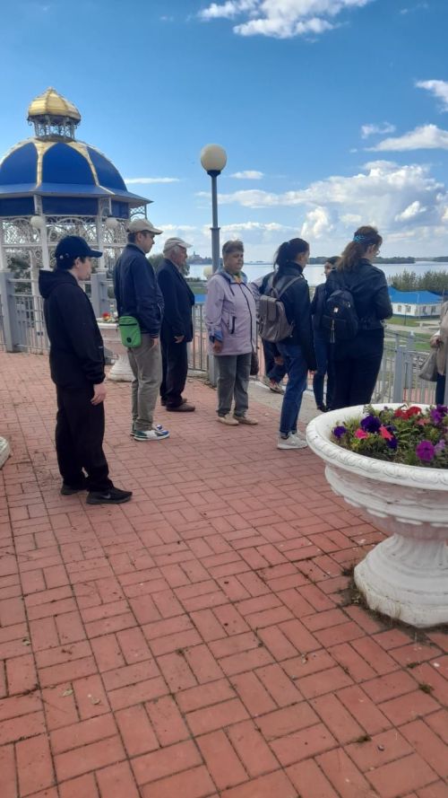 В Чистополе общество инвалидов побывало на экскурсии по городским достопримечательностям