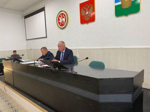 Итоги аппаратного совещания в Чистополе: Росреестр, сельское хозяйство и оперативная обстановка