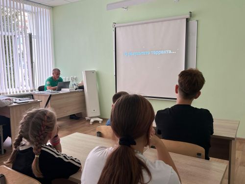 В военно-патриотическом клубе «Рубеж» состоялось мероприятие, посвященное годовщине бесланской трагедии