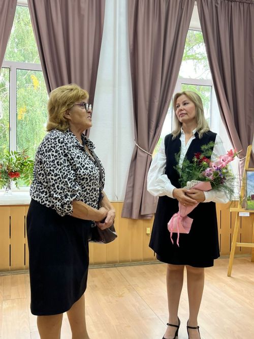 Мир в свете души: персональная выставка Натальи Ларионовой  открылась в чистопольском музее