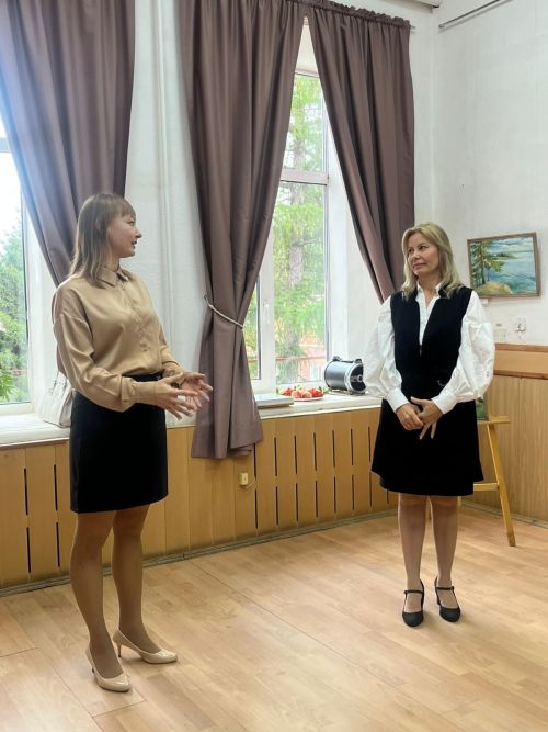 Мир в свете души: персональная выставка Натальи Ларионовой  открылась в чистопольском музее