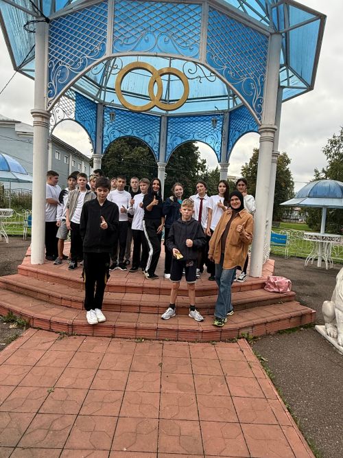 Бесплатные мастер-классы и праздник единения прошли в Скарятинском саду