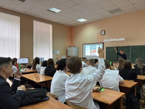 Чистопольским школьникам рассказали о правилах поведения в интернете
