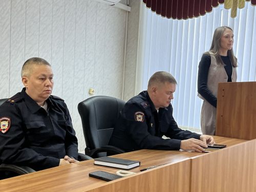 Сотрудники полиции Чистопольского района рассказали студентам о службе в органах