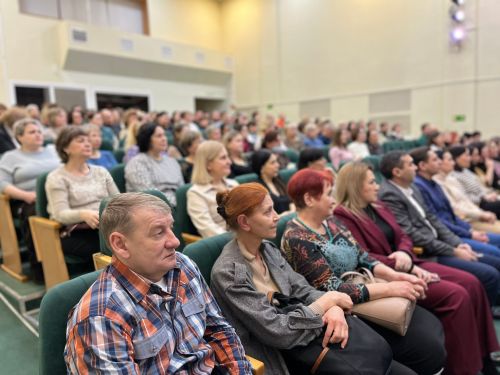 Глава Чистопольского района провёл встречу с работниками сферы молодёжной политики, спорта и культуры