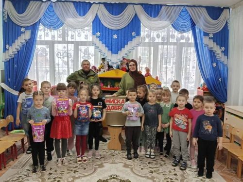 Как помочь птицам зимой: сотрудники заказника «Чистые луга» провели урок для малышей