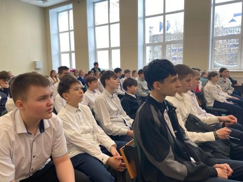 В ТОС № 2 «Поселок часовщиков» провели познавательную встречу в честь Года единства народов России