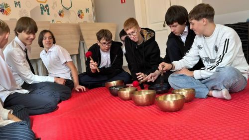Чистопольская молодёжь учится «выключать стресс» через звукотерапию