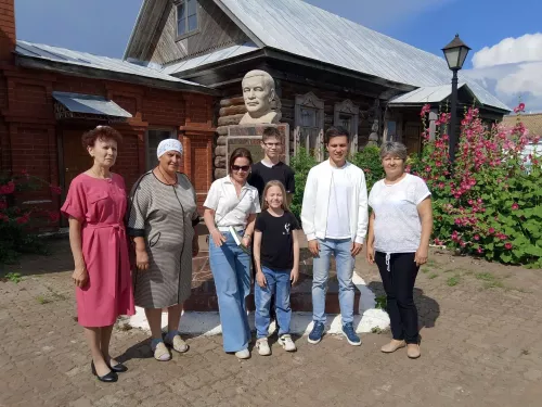 Внучка фронтовика Елена Казакова восстанавливает историю рода и готовит книгу