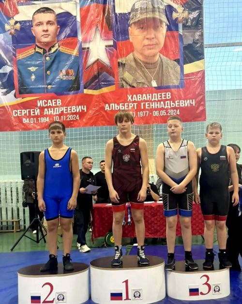 Воспитанники чистопольской спортшколы взяли две бронзы на межрегиональном турнире