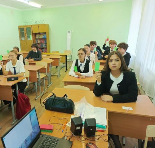 В Чистополе школьников научили распознавать ловушки киберпреступников и вербовщиков