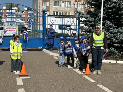 Дети и их родители стали участниками «Дорожного марафона» в Чистополе