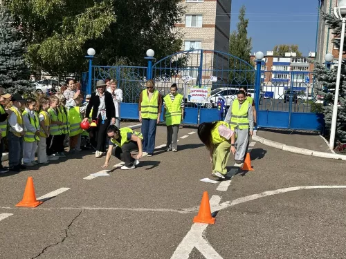 Дети и их родители стали участниками «Дорожного марафона» в Чистополе