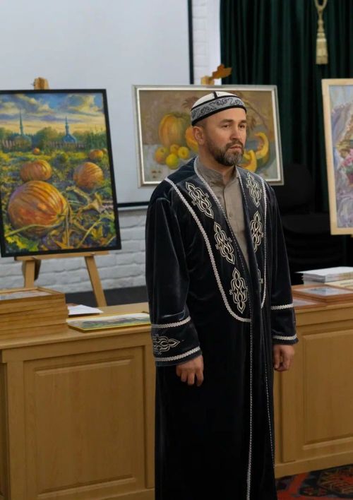 В Чистополе открылась выставка, посвященная 100-летию деревни Кзыл-Ялан