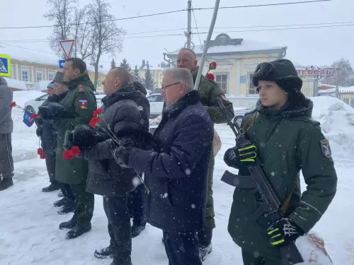В Чистополе почтили память воинов-интернационалистов