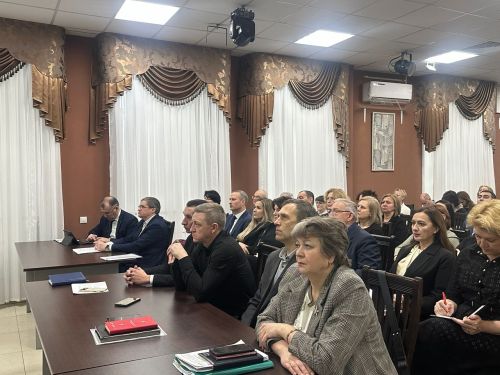 «Ждать, пока рухнет, нельзя»: Дмитрий Иванов потребовал отчитаться по каждой крыше