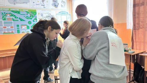Играя, учимся общаться: чистопольские школьники освоили секреты эффективной коммуникации