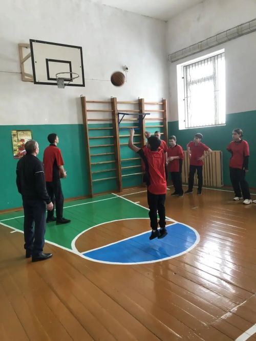 Спорт, патриотизм и командный дух: в селе Чистопольского района прошли праздничные старты ко Дню защитника Отечества