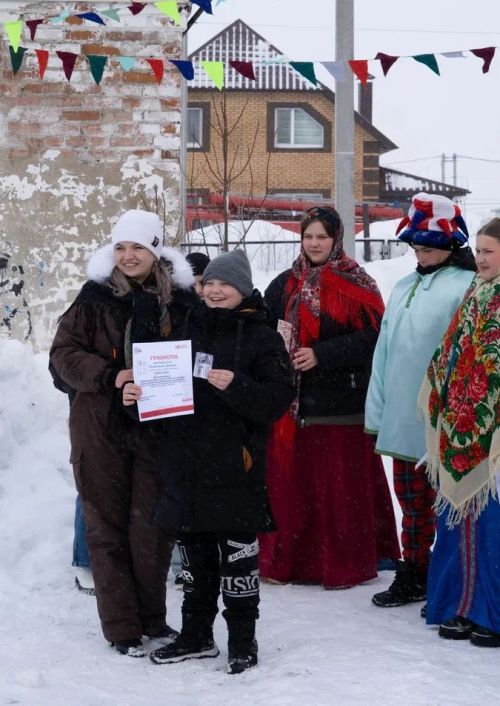 Блины, дружба, конкурсы: чем запомнилась Масленица на «Кирпичном»