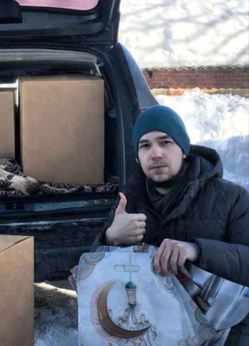 Не только лечит, но и вдохновляет: история врача, который дарит улыбки