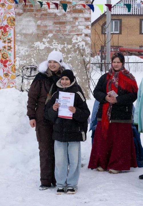 Блины, дружба, конкурсы: чем запомнилась Масленица на «Кирпичном»