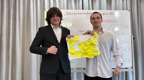 Чистопольские старшеклассники обсудили с психологами, что важнее: кофе, сигареты или настоящие ценности