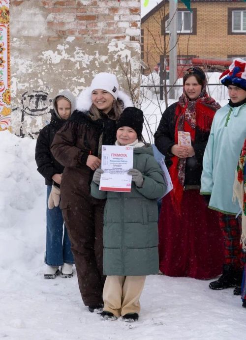 Блины, дружба, конкурсы: чем запомнилась Масленица на «Кирпичном»