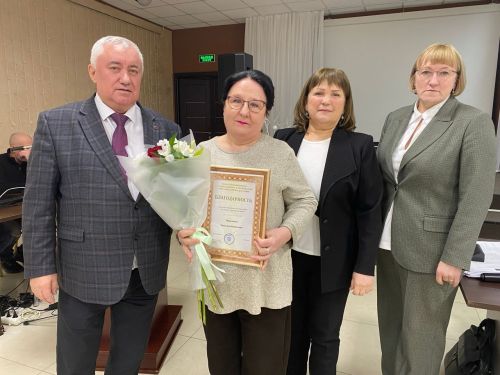 Сотрудникам Клиентской службы отделения Социального фонда в Чистопольском районе вручили награды