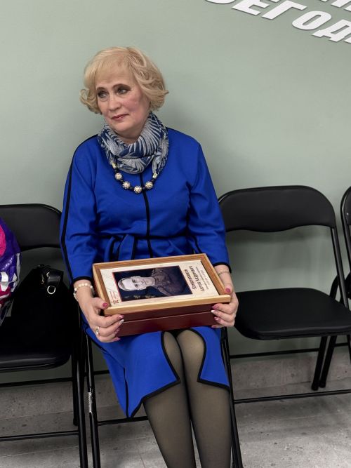 Китель героя: в Чистополе состоялась особенная фотосессия для семей участников СВО